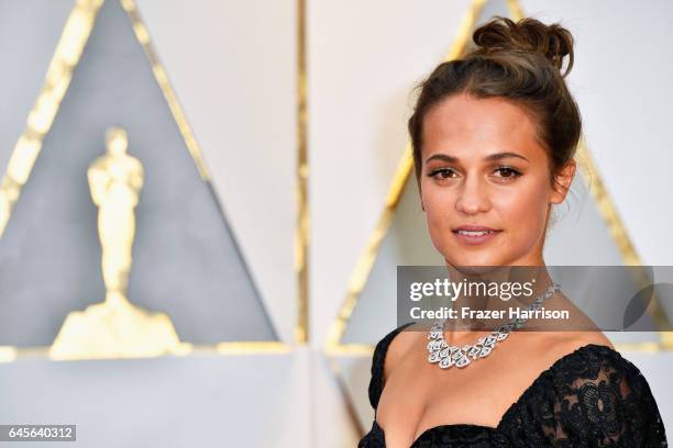 Actor Alicia Vikander attends the 89th Annual Academy Awards at Hollywood & Highland Center on February 26, 2017 in Hollywood, California.