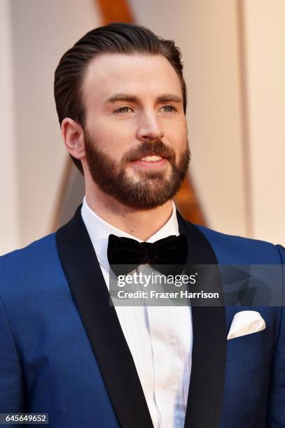 Actor Chris Evans attends the 89th Annual Academy Awards at Hollywood & Highland Center on February 26, 2017 in Hollywood, California.