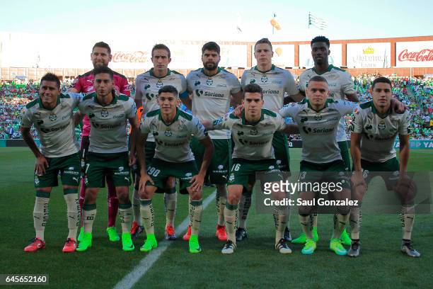 Players of Santos Laguna pose for a team photo prior to the 8th round match between Santos Laguna and Necaxa as part of the Torneo Clausura 2017 Liga...