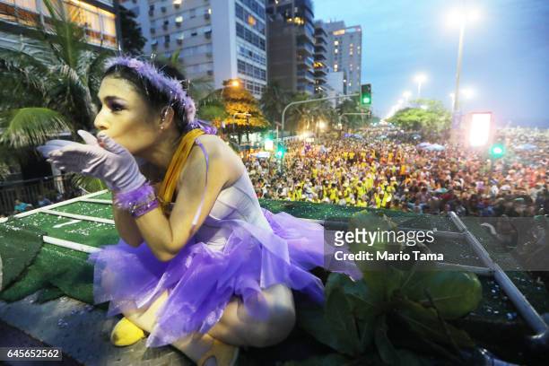 Revelers attend the Simpatia e Quase Amor 'bloco', or street party, on the third official day of Carnival along Ipanema beach on February 26, 2017 in...