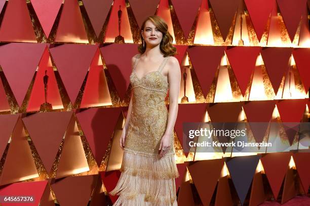 Actor Emma Stone attends the 89th Annual Academy Awards at Hollywood & Highland Center on February 26, 2017 in Hollywood, California.