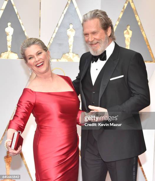 Susan Geston and actor Jeff Bridges attend the 89th Annual Academy Awards at Hollywood & Highland Center on February 26, 2017 in Hollywood,...
