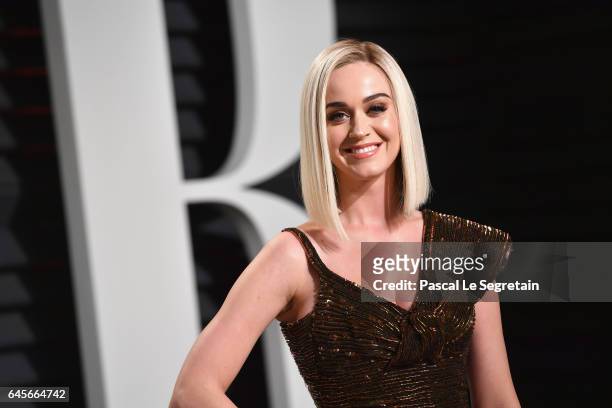 Singer-songwriter Katy Perry attends the 2017 Vanity Fair Oscar Party hosted by Graydon Carter at Wallis Annenberg Center for the Performing Arts on...