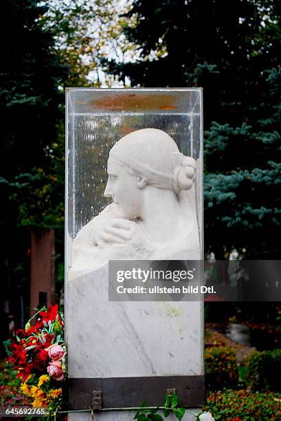 Russland, Moskau, Friedhof des Neujungfrauen-Klosters, Grabstätte von Nadeschda Sergejewna Allilujewa-Stalina , zweite Frau von Josef Stalin,...