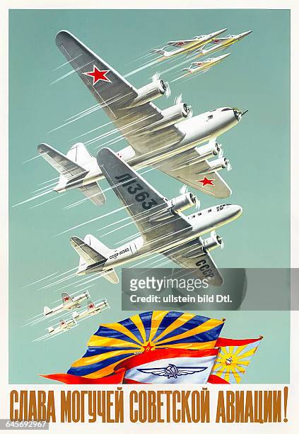 Sowjetunion, Agitation und Propaganda, sowjetisches politisches Plakat, Plakattext: Ruhm und Ehre den starken sowjetischen Fliegerkräften!, Grafik:...