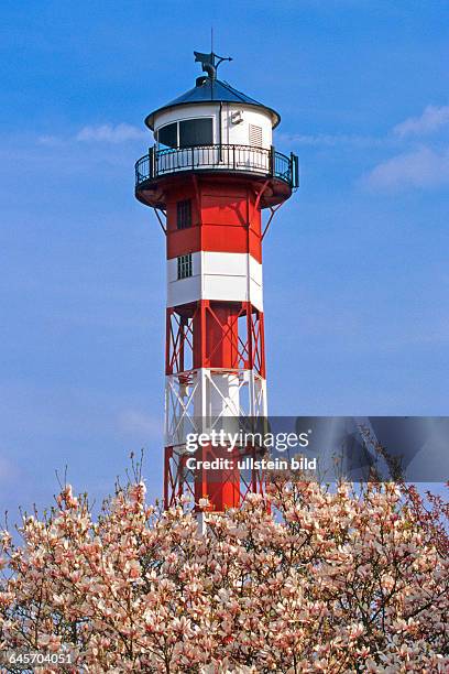 Leuchtturm am Elbstrand