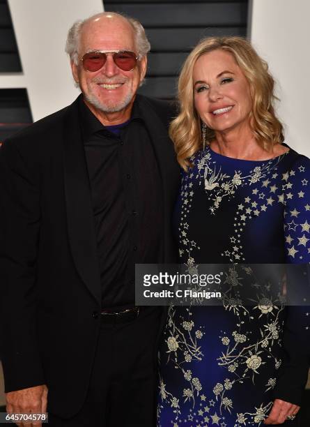 Jimmy Buffet and Jane Slagsvol attend the 2017 Vanity Fair Oscar Party Hosted by Graydon Carter at the Wallis Annenberg Center for the Performing...