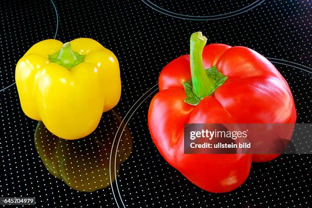 Paprika auf Ceranfeld - Stillife