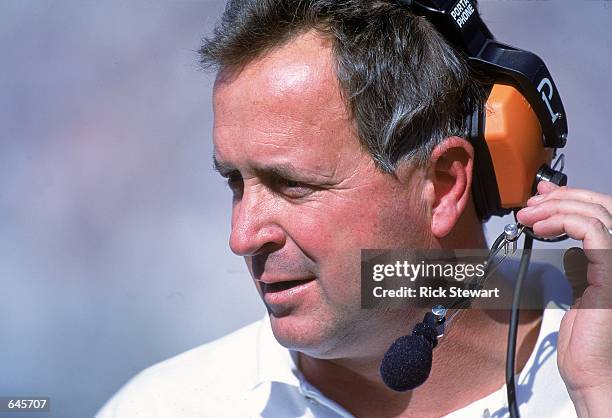 Ron Turner Rapper 168 Coach Ron Turner Stock Photos, High-Res Pictures, and Images ...