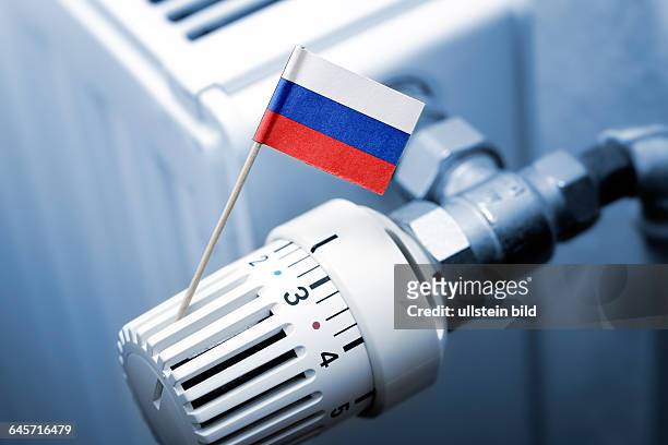 Heizungsthermostat mit Russland-Fahne, russische Erdgaslieferungen
