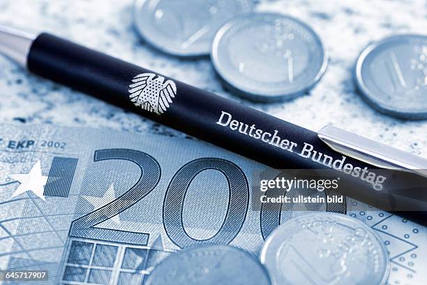 Kugelschreiber vom Deutschen Bundestag und Geld, Diätenerhöhung