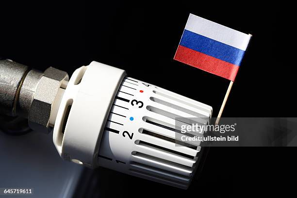Heizungsthermostat mit Russland-Fahne, russische Erdgaslieferungen