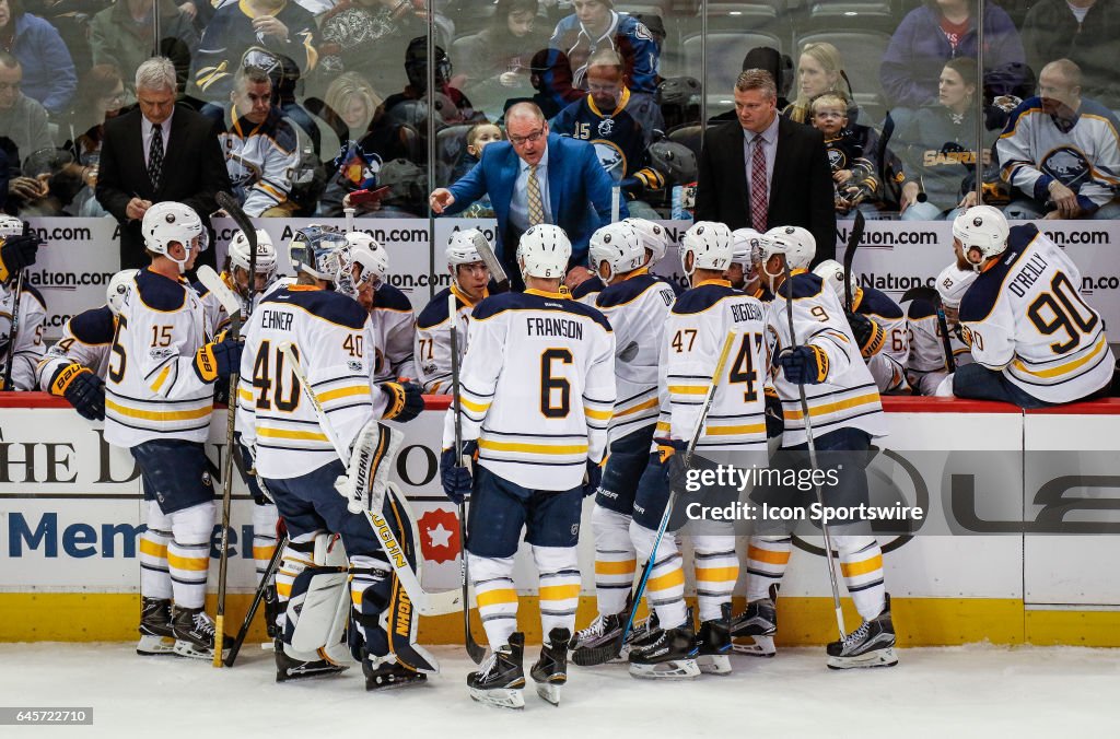 NHL: FEB 25 Sabres at Avalanche