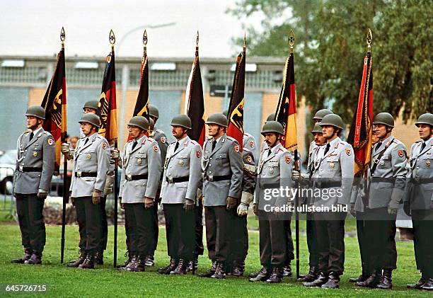 Bundeswehr 1980 Fotograf as E Im genes De Stock Getty Images bundeswehr-1980-fotograf-as-e-im-genes-de-stock-getty-images