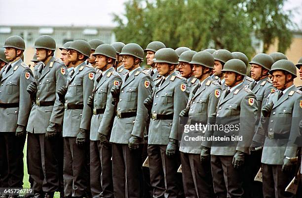 Bundeswehr 1980 Fotograf as E Im genes De Stock Getty Images bundeswehr-1980-fotograf-as-e-im-genes-de-stock-getty-images