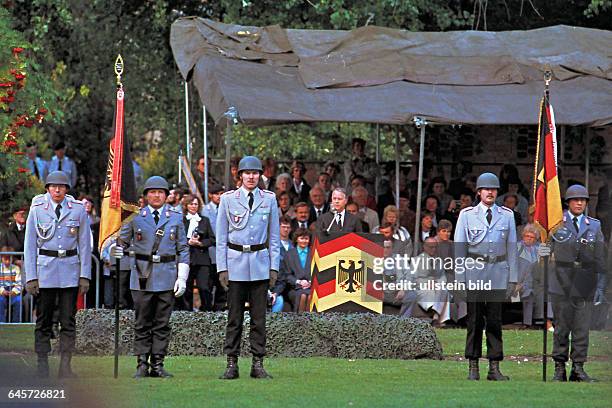 Bundeswehr 1980 Fotograf as E Im genes De Stock Getty Images bundeswehr-1980-fotograf-as-e-im-genes-de-stock-getty-images