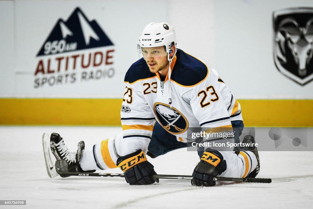 NHL: FEB 25 Sabres at Avalanche
