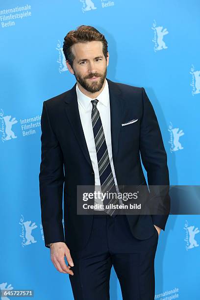 Und Photocall Woman in Gold - Director Simon Curtis - Actress Helen Mirren - Actor Ryan Reynolds - Actor Daniel Brühl - Actor Max Irons