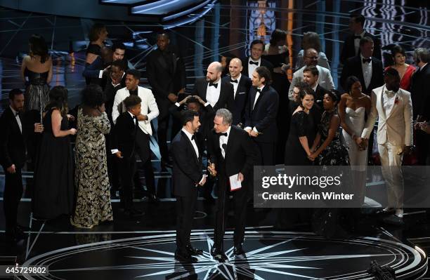 Actor Warren Beatty explains a presentation error which resulted in Best Picture being announced as 'La La Land' instead of 'Moonlight' with host...