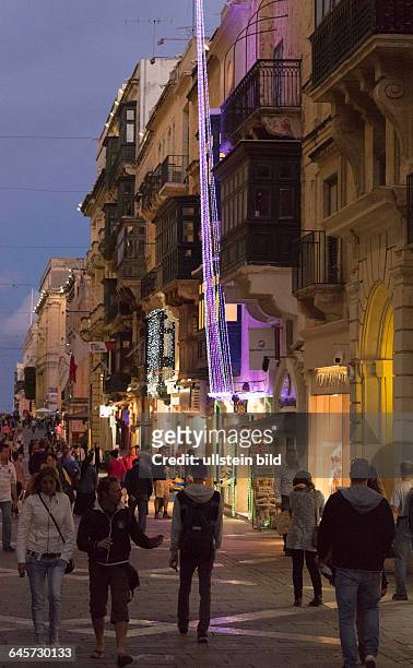 Abendliche Hauptstraße Republic Street in Valletta