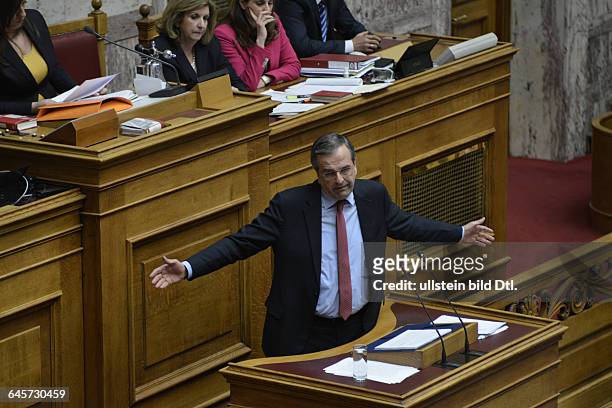 Former PM and Opposition Leader Antonis Samaras speaking