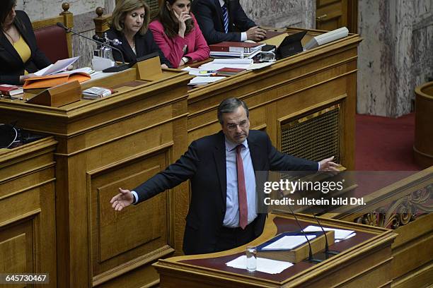 Former PM and Opposition Leader Antonis Samaras speaking