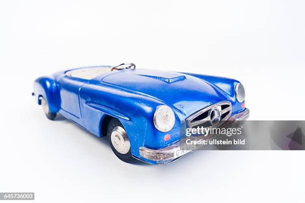 Altes Spielzeugauto Mecedes Sportwagen - old tin toy Mercedes roadster