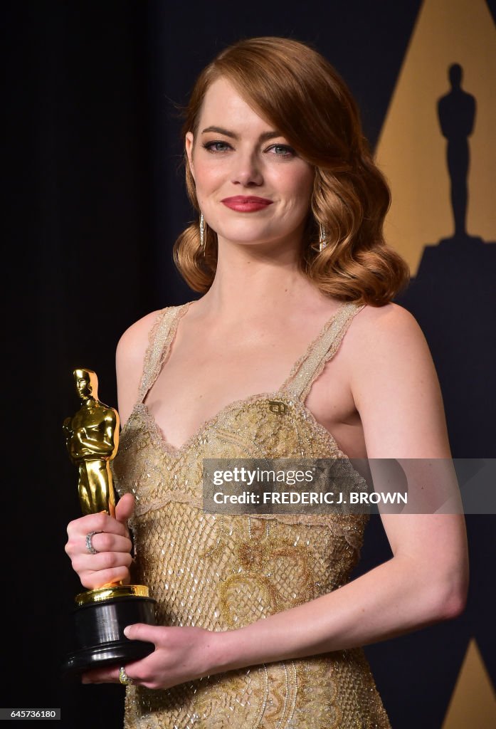 TOPSHOT-US-OSCARS-PRESSROOM