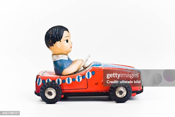 Altes Blechspielzeugauto - old tin toy model car