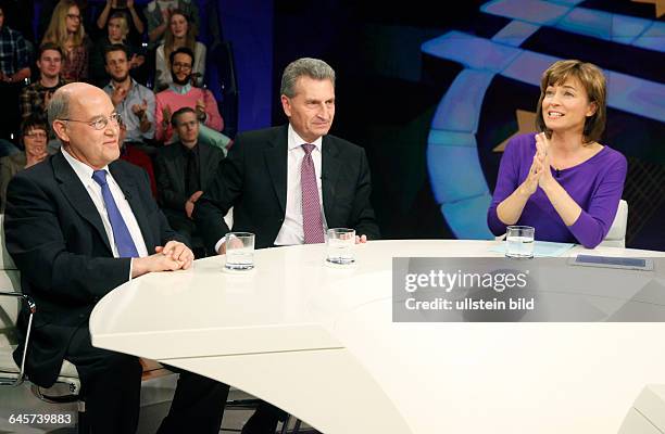 Dr. Gregor Gysi ; Günther Oettinger und Maybrit Illner in der ZDF-Talkshow "Maybrit_Illner" am in BerlinThema der Sendung: Aufstand in Athen -...