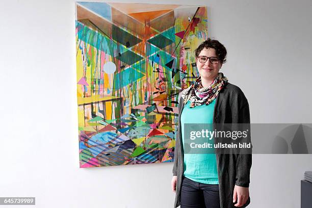 Sandra Lange gastiert mit ihrer Ausstellung "Konstruktive Interferenz" vom 01. Februar bis 11. März 2015 in der Galerie Heinz Holtmann, Köln.Das Bild...
