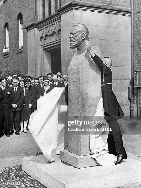 Doctor, Pathologist, Internist, Austria*31.05.1858-+ Establishment of a monument for the Professor Friedrich Kraus at the Berliner CharitéVintage...