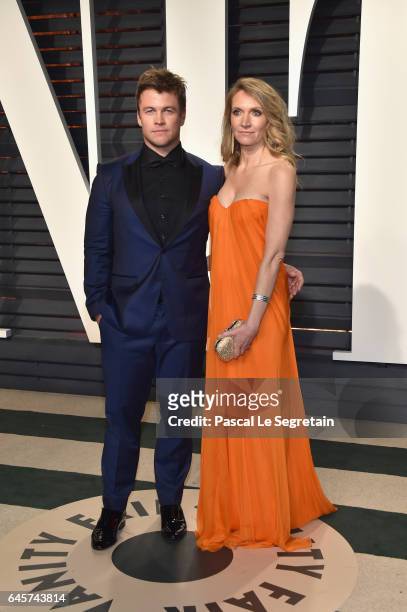 Actor Luke Hemsworth and Samantha Hemsworth attend the 2017 Vanity Fair Oscar Party hosted by Graydon Carter at Wallis Annenberg Center for the...