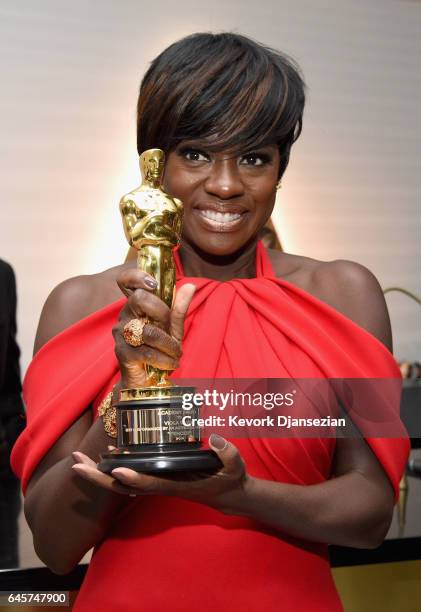 Actor Viola Davis, winner of the award for Actress in a Leading Role for 'Fences,' attends the 89th Annual Academy Awards Governors Ball at Hollywood...