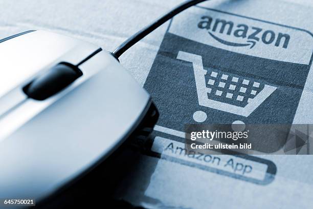 Amazon-Verpackung und Computermouse