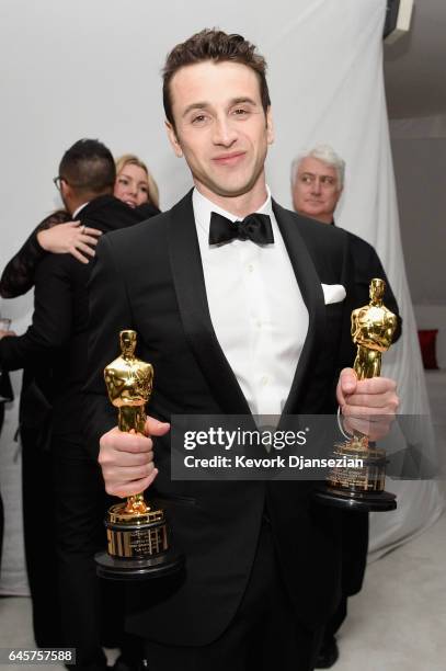 Composer Justin Hurwitz attends the 89th Annual Academy Awards Governors Ball at Hollywood & Highland Center on February 26, 2017 in Hollywood,...