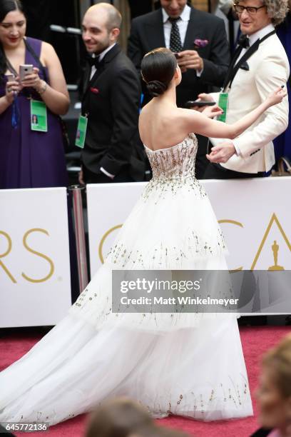 Singer Sofia Carson attends the 89th Annual Academy Awards at Hollywood & Highland Center on February 26, 2017 in Hollywood, California.