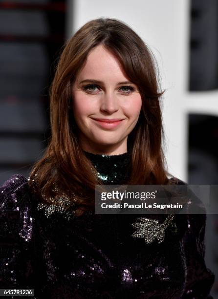 Actor Felicity Jones attends the 2017 Vanity Fair Oscar Party hosted by Graydon Carter at Wallis Annenberg Center for the Performing Arts on February...