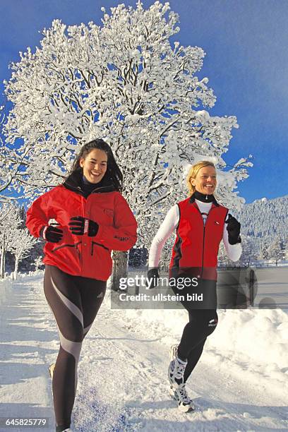 Joggen im Winterwald