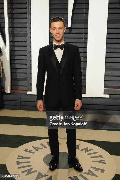 Internet personality Cameron Dallas attends the 2017 Vanity Fair Oscar Party hosted by Graydon Carter at Wallis Annenberg Center for the Performing...