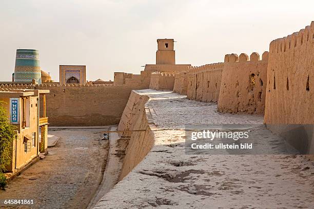 Usbekistan, Uzbekistan, Chiwa, Chiva, Xiwa, Choresm, Museumsstadt, Maerchenstadt, Stadtfestung, Architektur, Bauwerk, Gebaude, historisch, Kultur,...