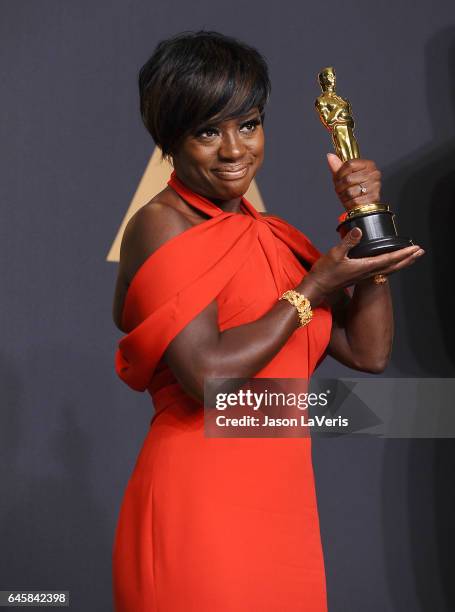 Actress Viola Davis poses in the press room at the 89th annual Academy Awards at Hollywood & Highland Center on February 26, 2017 in Hollywood,...