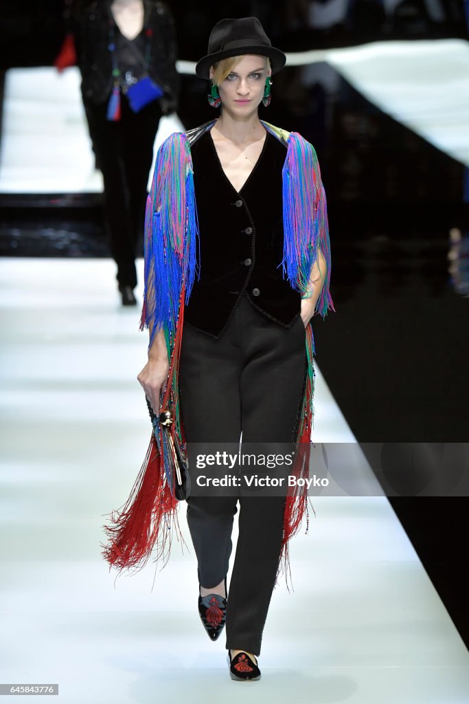 Giorgio Armani - Runway - Milan Fashion Week Fall/Winter 2017/18