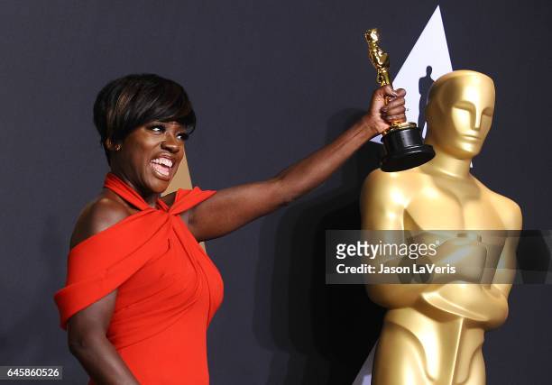 Actress Viola Davis poses in the press room at the 89th annual Academy Awards at Hollywood & Highland Center on February 26, 2017 in Hollywood,...