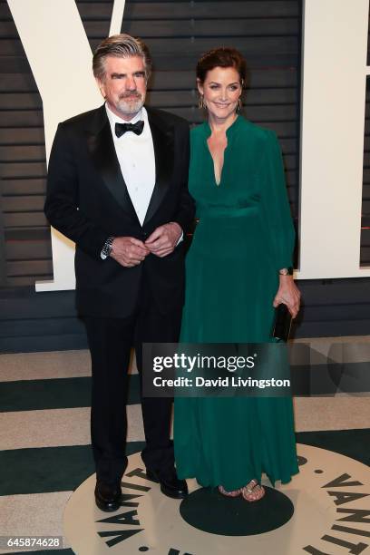 Actress Carey Lowell and actor Treat Williams attend the 2017 Vanity Fair Oscar Party hosted by Graydon Carter at the Wallis Annenberg Center for the...