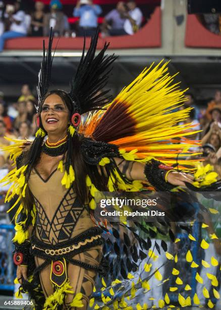 Luiza Brunet dances during Imperatriz Leopoldinense performance at the Rio de Janeiro Carnival at Sambodromo on February 26, 2017 in Rio de Janeiro,...