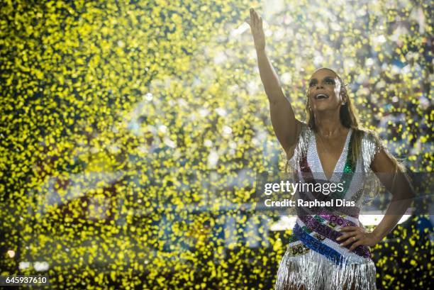 Ivete Sangalo dances during Grande Rio performance at the Rio de Janeiro Carnival at Sambodromo on February 26, 2017 in Rio de Janeiro, Brazil.