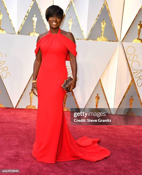 Viola Davis arrives at the 89th Annual Academy Awards at Hollywood & Highland Center on February 26, 2017 in Hollywood, California.