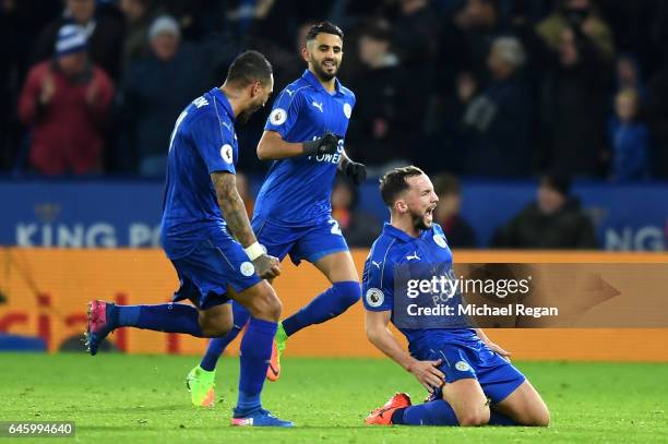 Daniel Drinkwater of Leicester City celebrates with team mates after scoring his sides second goal during the Premier League match between Leicester...