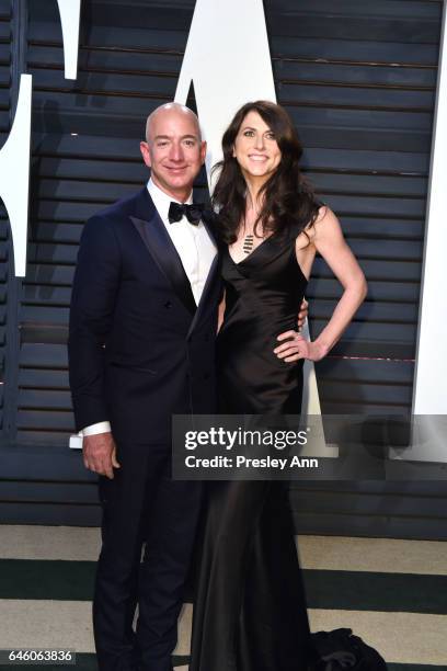 Of Amazon.com Jeff Bezos and MacKenzie Bezos attend the 2017 Vanity Fair Oscar Party hosted by Graydon Carter at Wallis Annenberg Center for the...